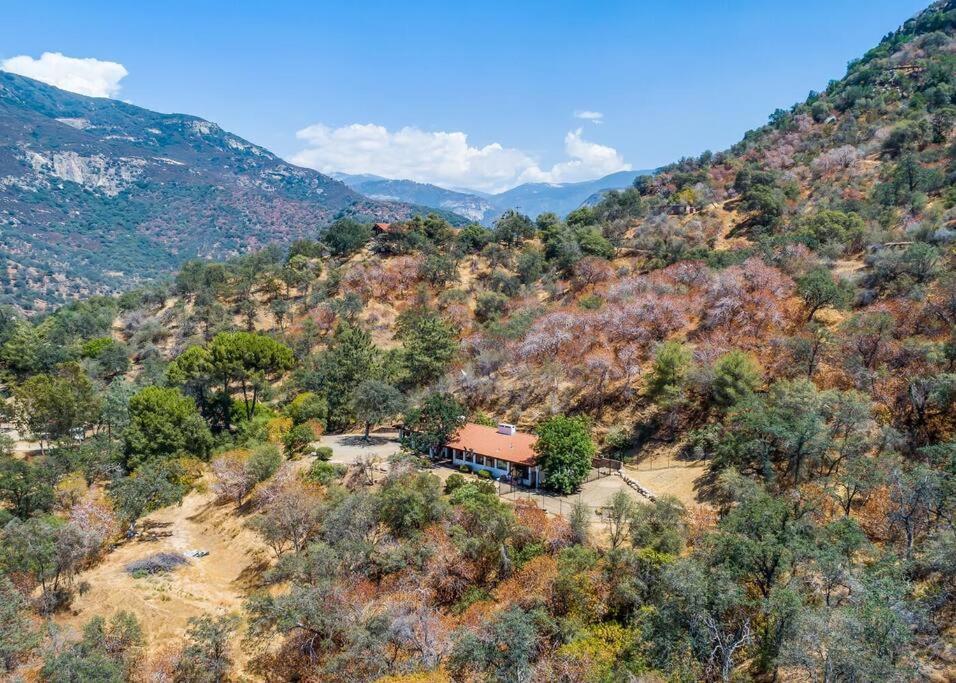 Scenic Spanish Rancho - Breathtaking Views Three Rivers Exterior photo